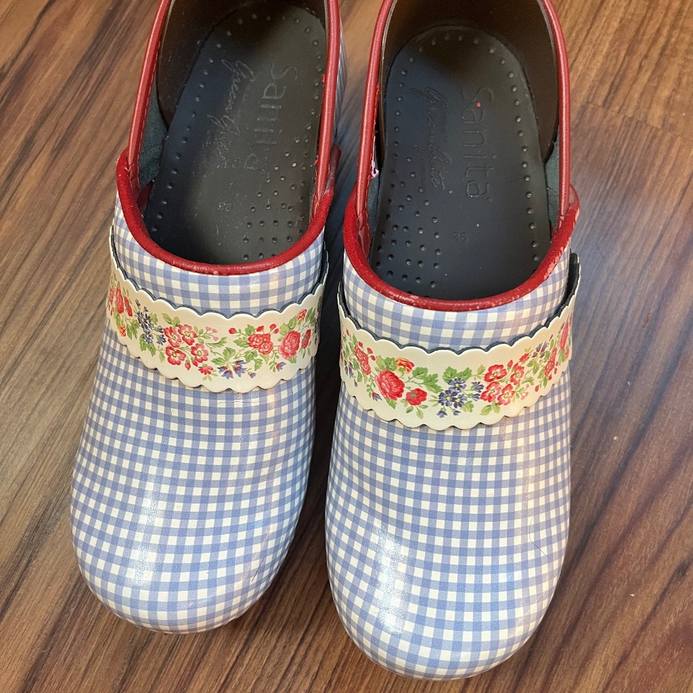 Sanita Decorative Clogs